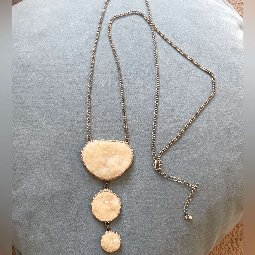 Gold and Cream Druzy Pendant Necklace Francesca’s Collection
